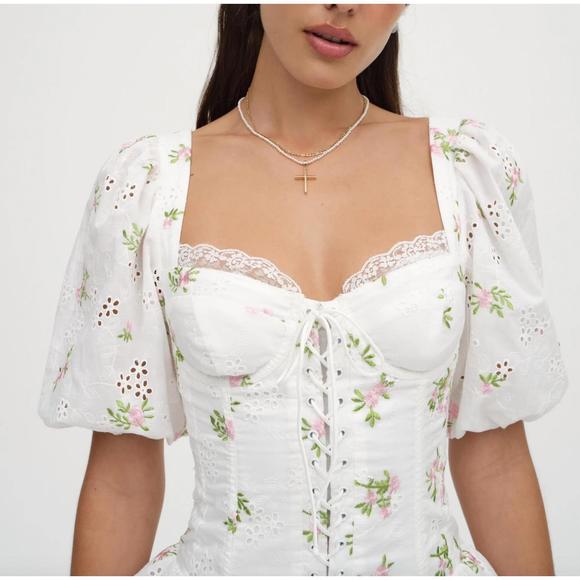 NEW FOR LOVE & LEMONS kinsley mini dress in white - Picture 3 of 3